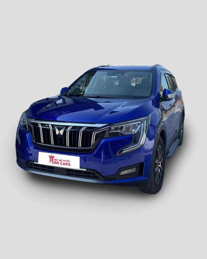 Mahindra XUV700 AX 7 Petrol MT 7 STR